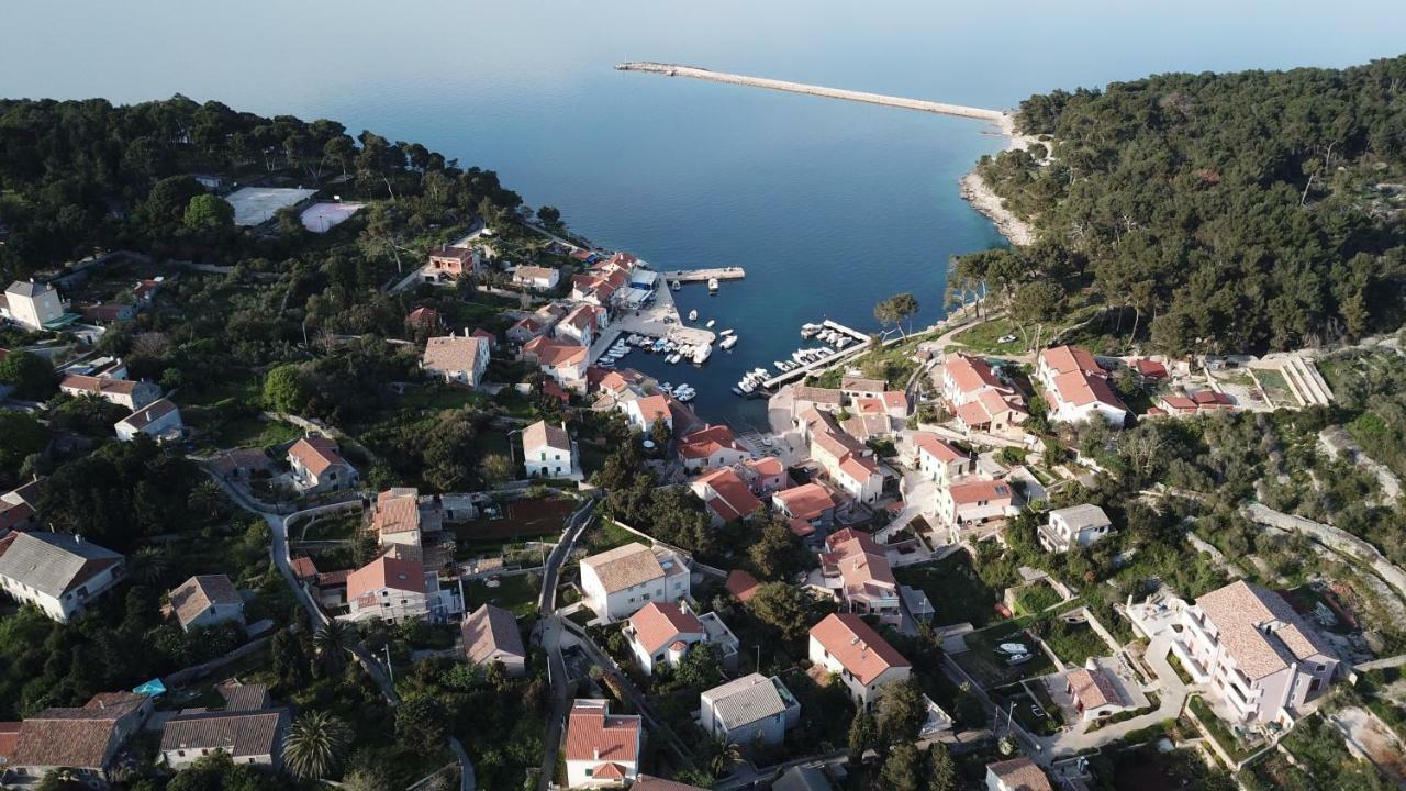 Guesthouse Antonija Veli Lošinj Buitenkant foto
